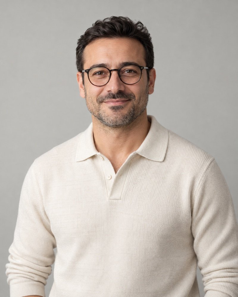 Orkun Özbinici için geçici, yapay zekâ ile üretilmiş temsili portre
